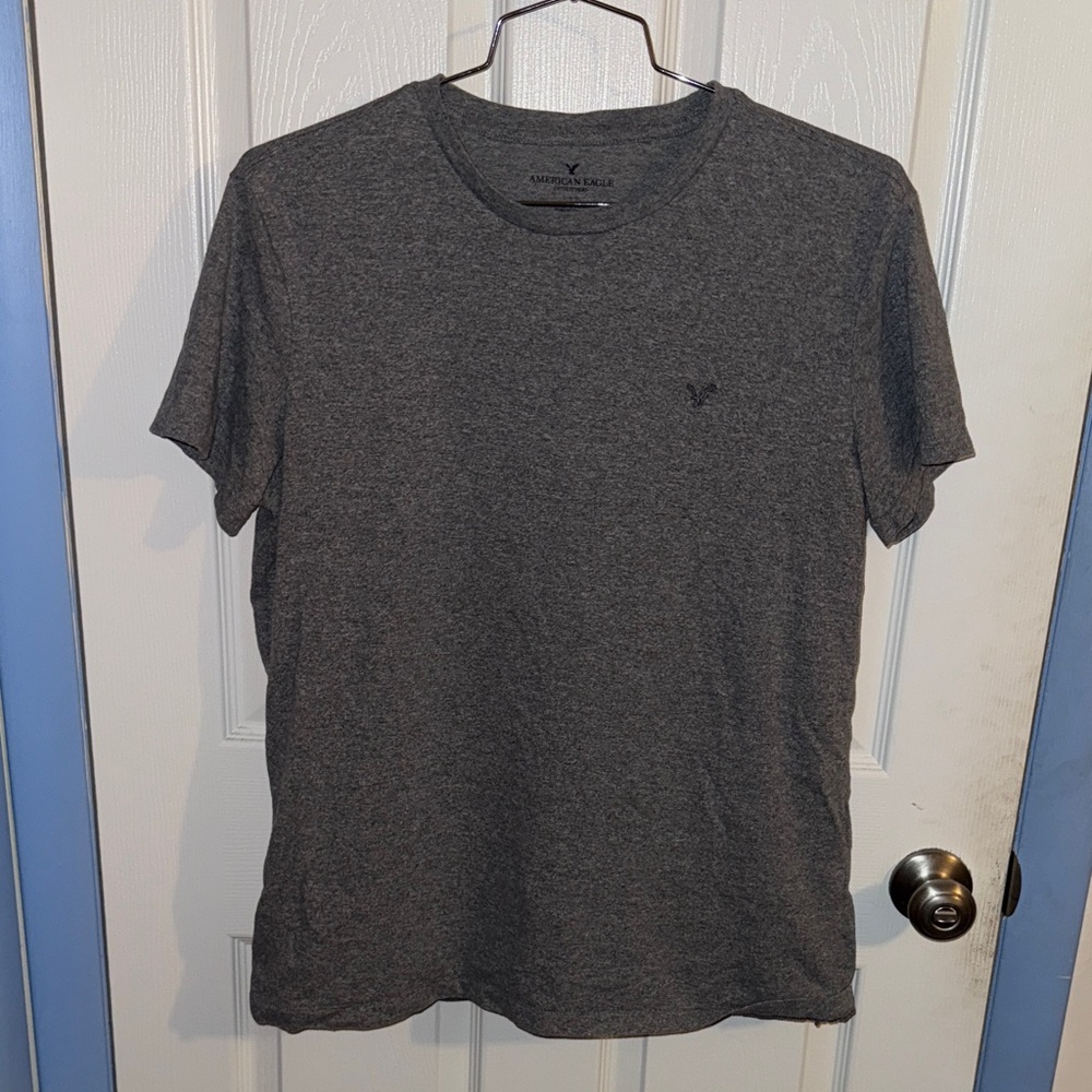 American Eagle Outfitters Men's Charcoal Tee